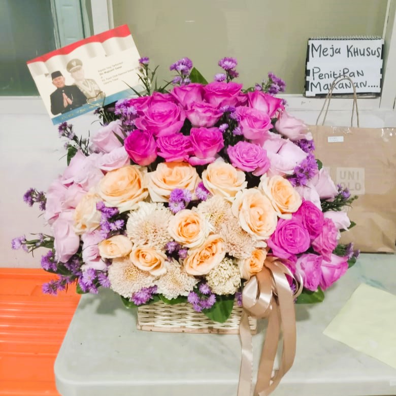 Rangkaian Bunga Meja B_F